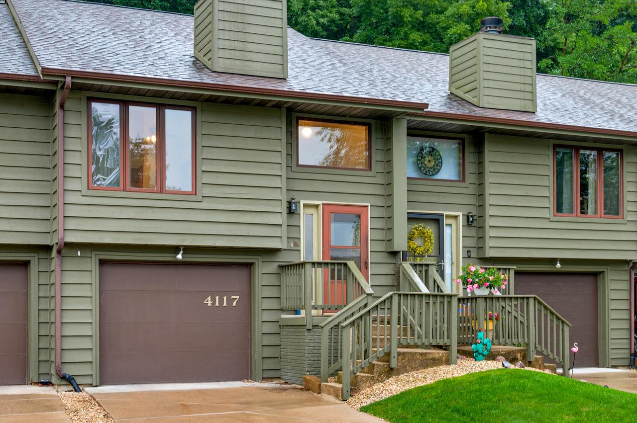 4117 Cliffside Dr #2B, La Crosse, WI 54601