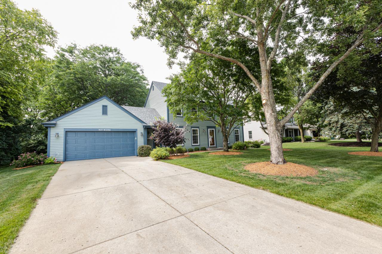 N27W22561 Burningwood Ln, Pewaukee, WI 53186