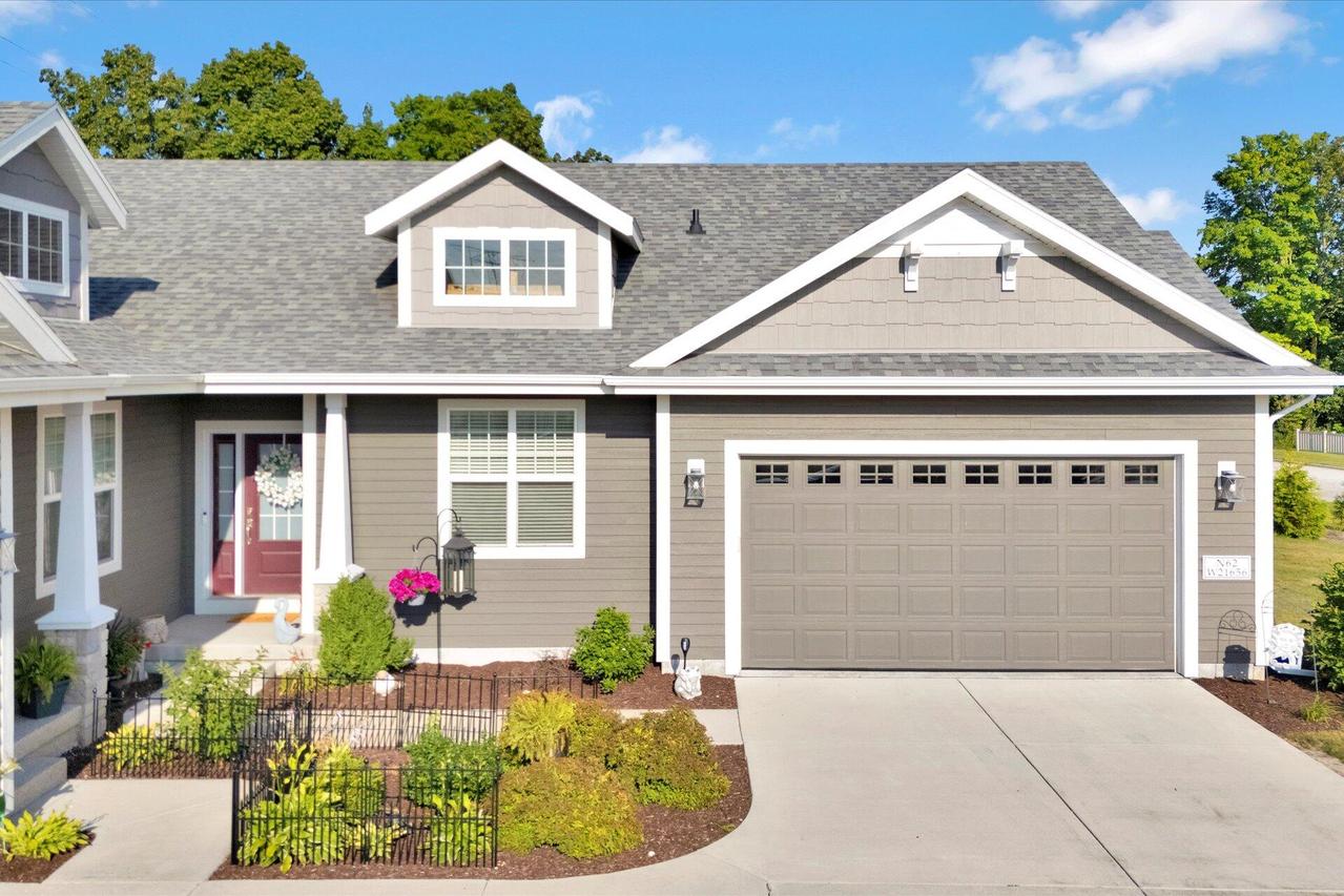 N62W21656 Augusta Pkwy, Menomonee Falls, WI 53051