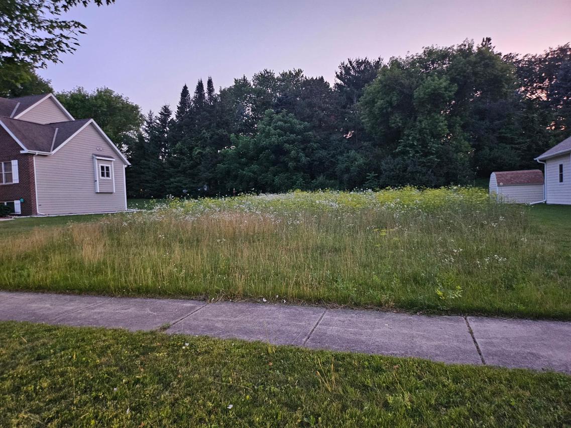 1503 Red Oak Dr #Lt33, Hartford, WI 53027