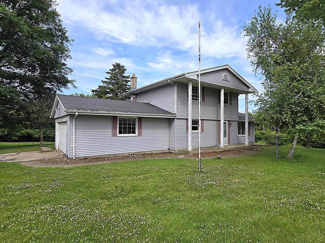 S41W26893 Oak Grove, Waukesha, WI 53189