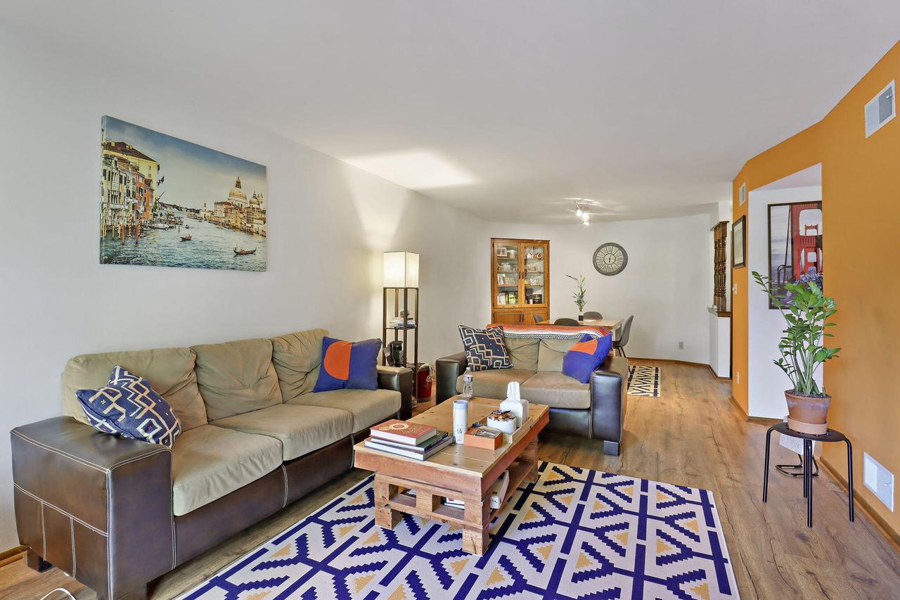 3239 S 58th St #213, Milwaukee, WI 53219