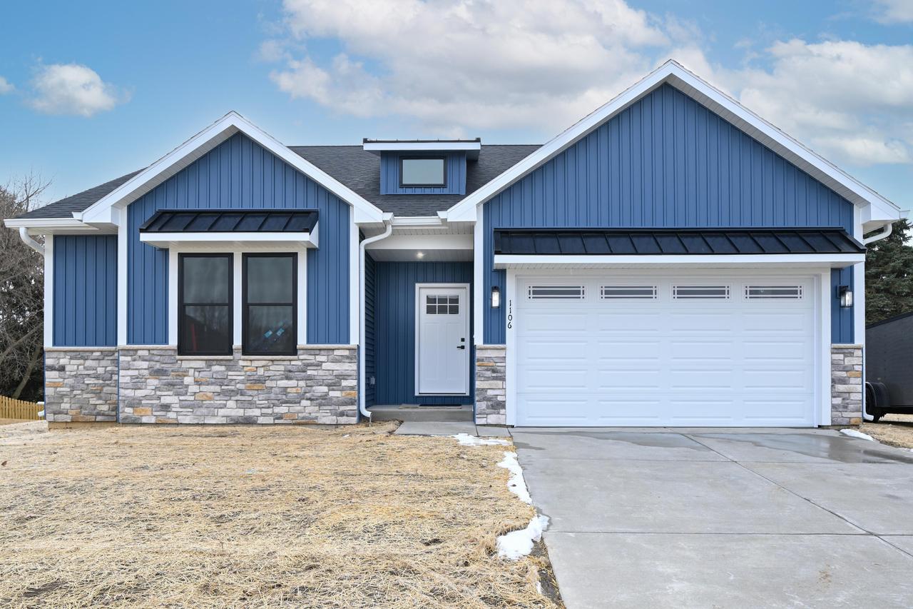 1106 Tamarack St, Delavan, WI 53115