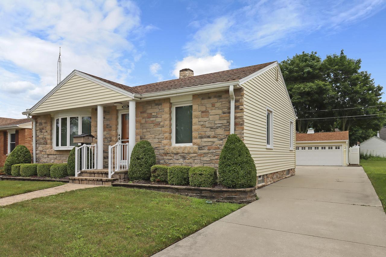 4211 23rd Ave, Kenosha, WI 53140