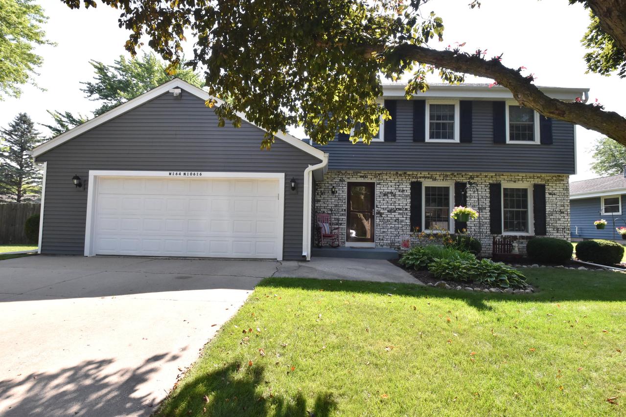 W164N10616 Timberline Ct, Germantown, WI 53022