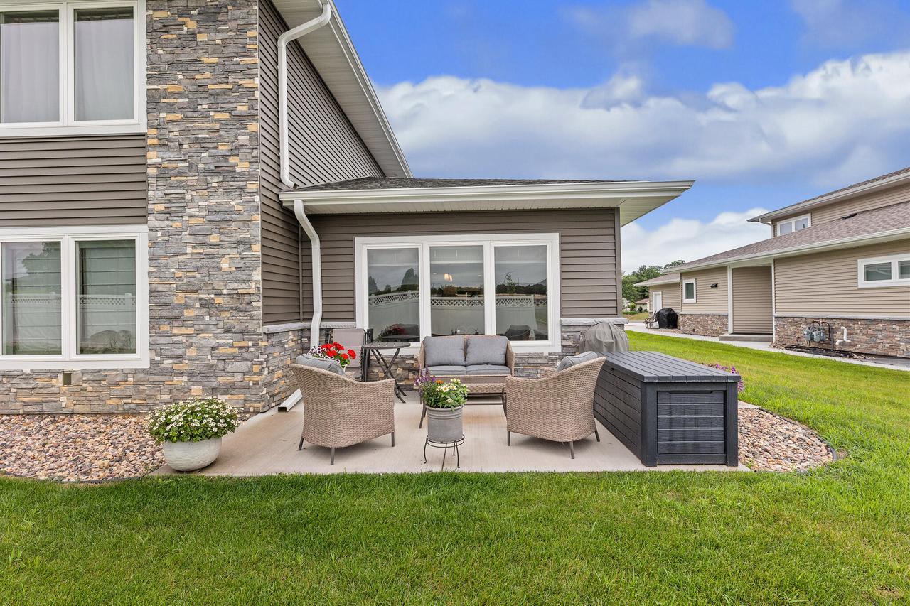 1200 Sween Dr #7, Holmen, WI 54636