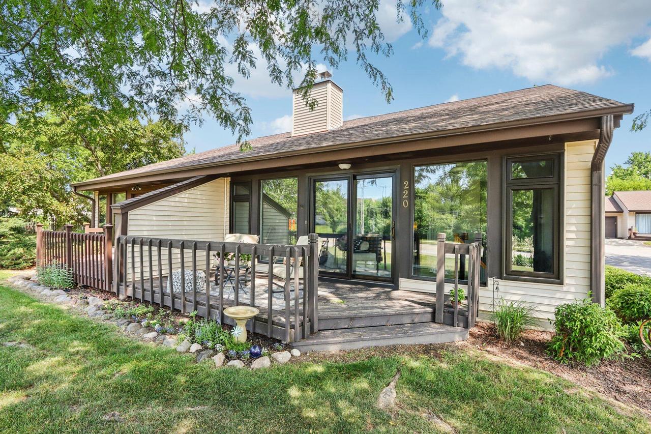 220 E Drexel Ave #C-2, Oak Creek, WI 53154