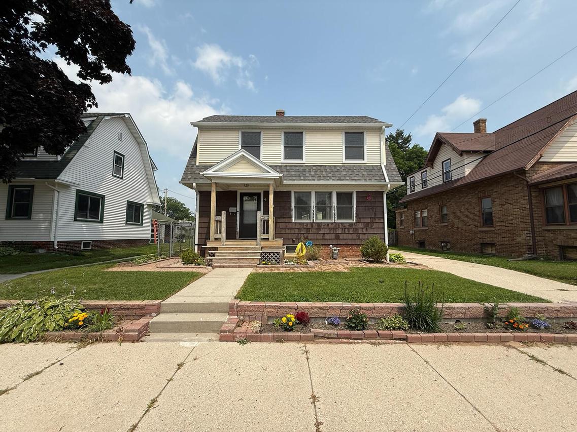 1914 Cooper Ave, Sheboygan, WI 53083