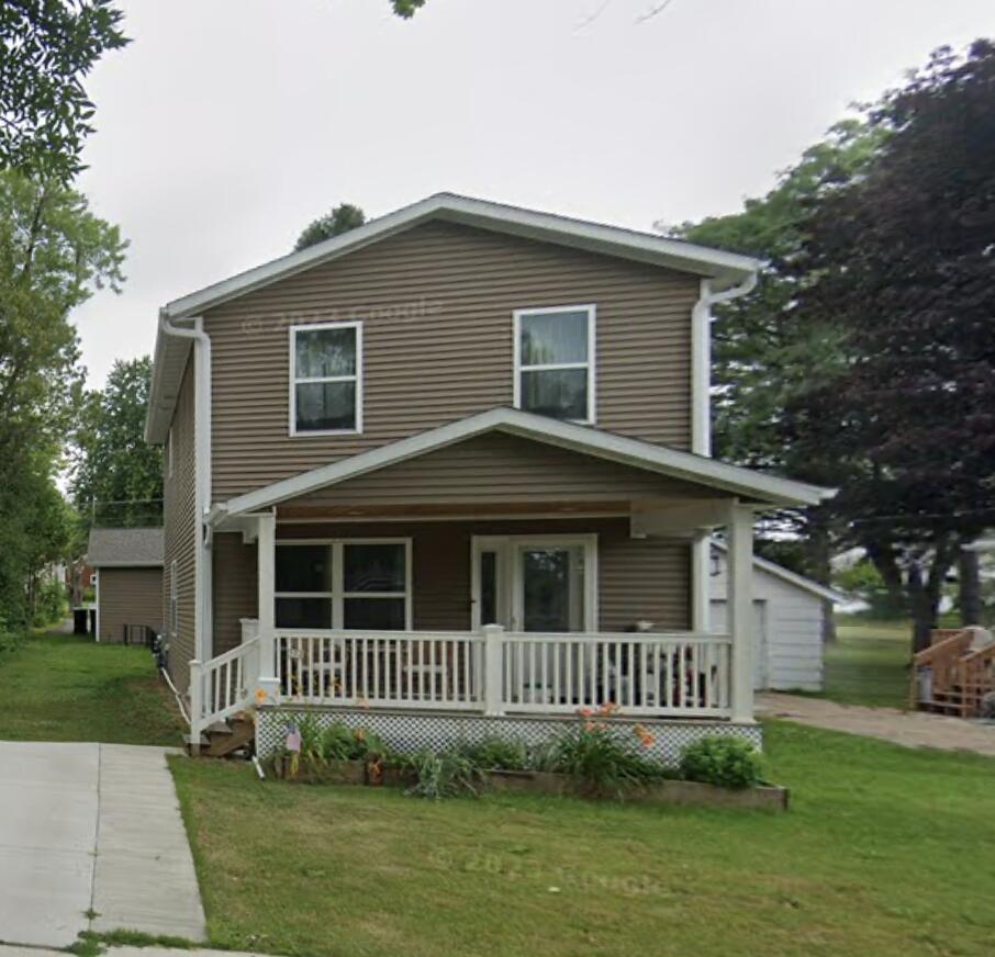 302 N Peach Ave, Marshfield, WI 54449