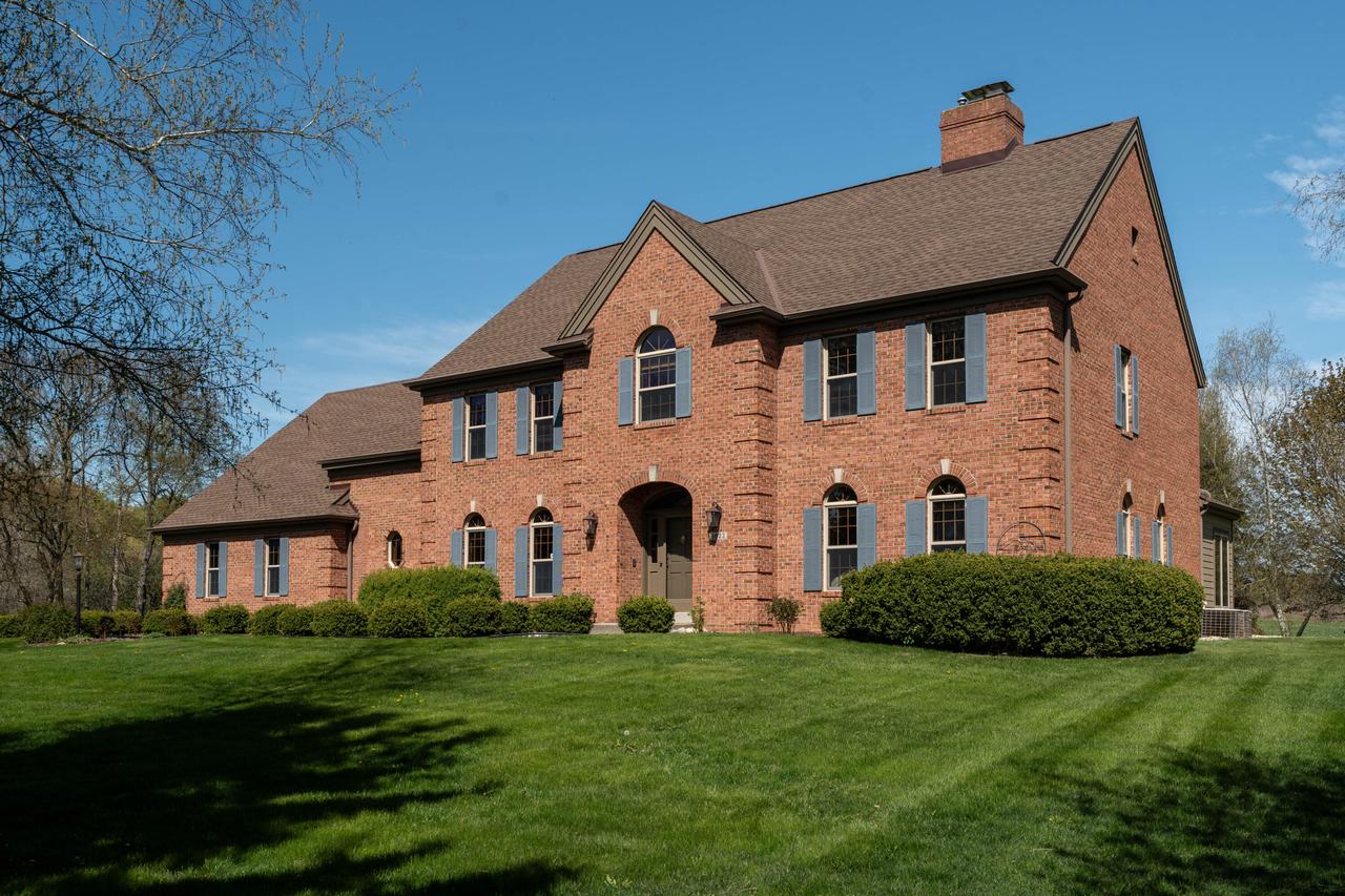 5623 River Hills, Caledonia, WI 53402