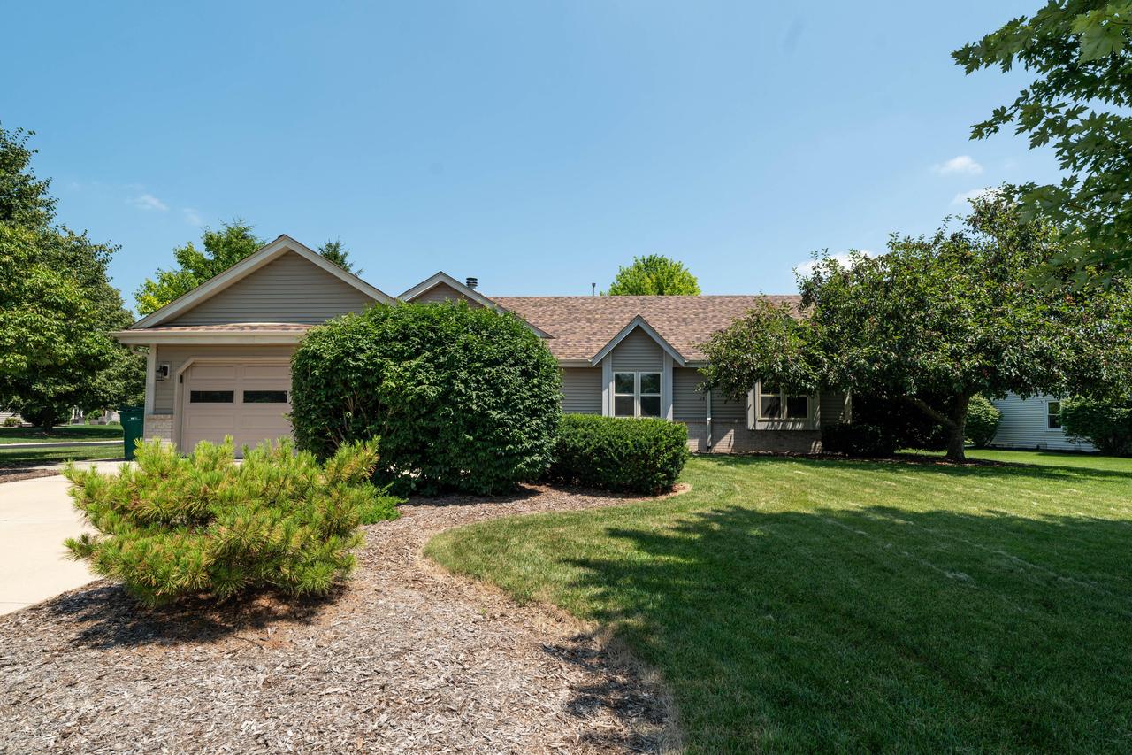 W142N10736 Wooded Hills, Germantown, WI 53022