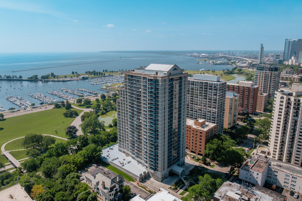 1660 N Prospect Ave #2708, Milwaukee, WI 53202
