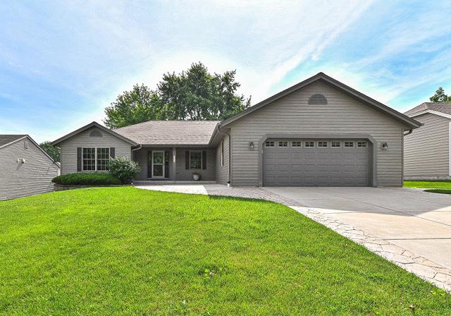 4232 S 95th St, Greenfield, WI 53228