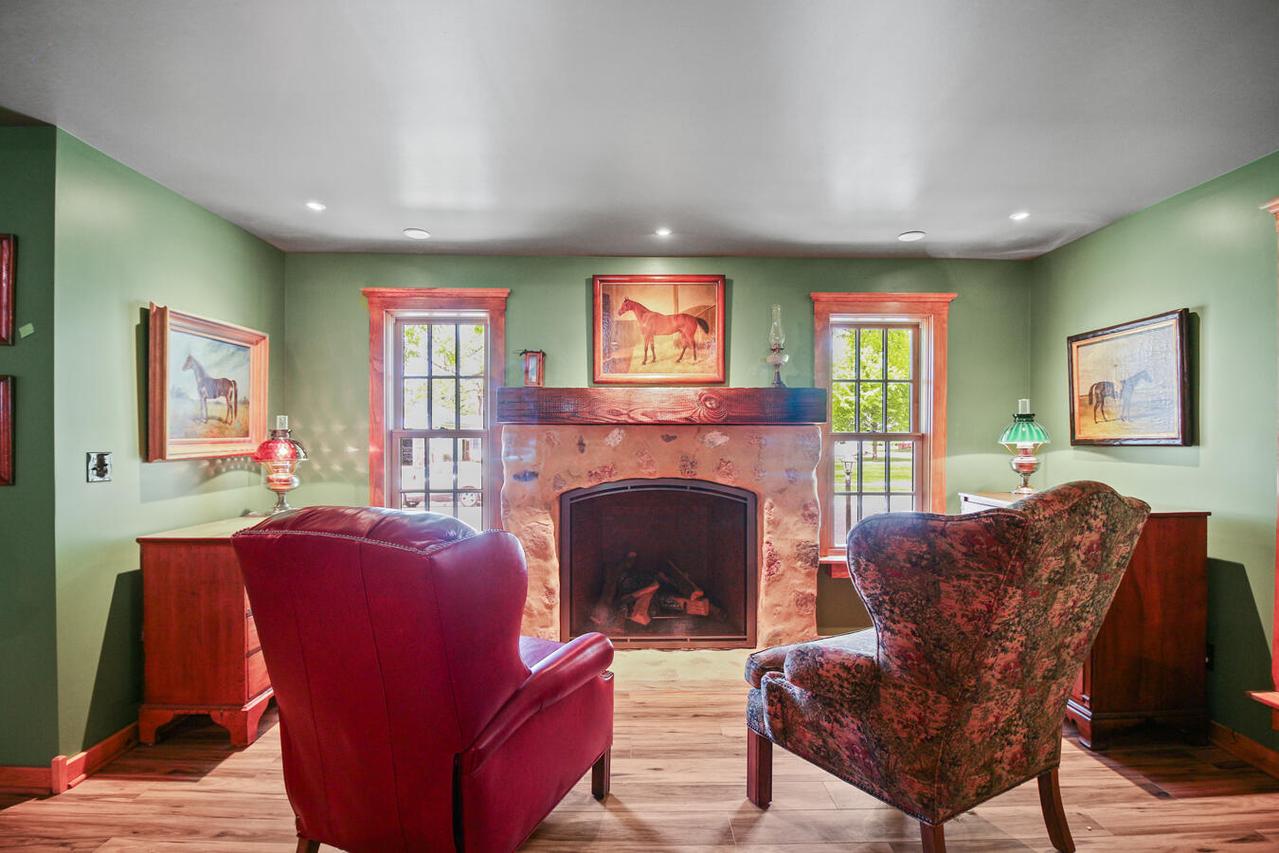 103 E Rockwell St, Elkhorn, WI 53121