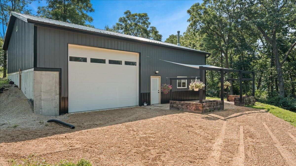 58557 Mississippi Ridge, Seneca, WI 54626