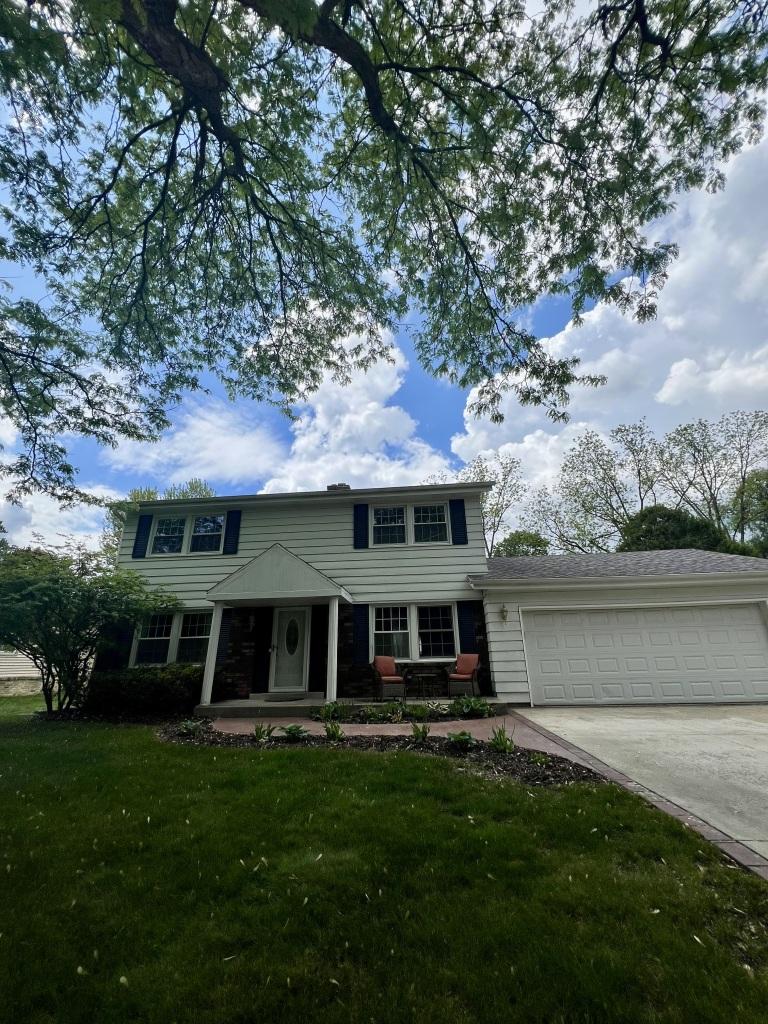 780 E Imperial Dr, Hartland, WI 53029