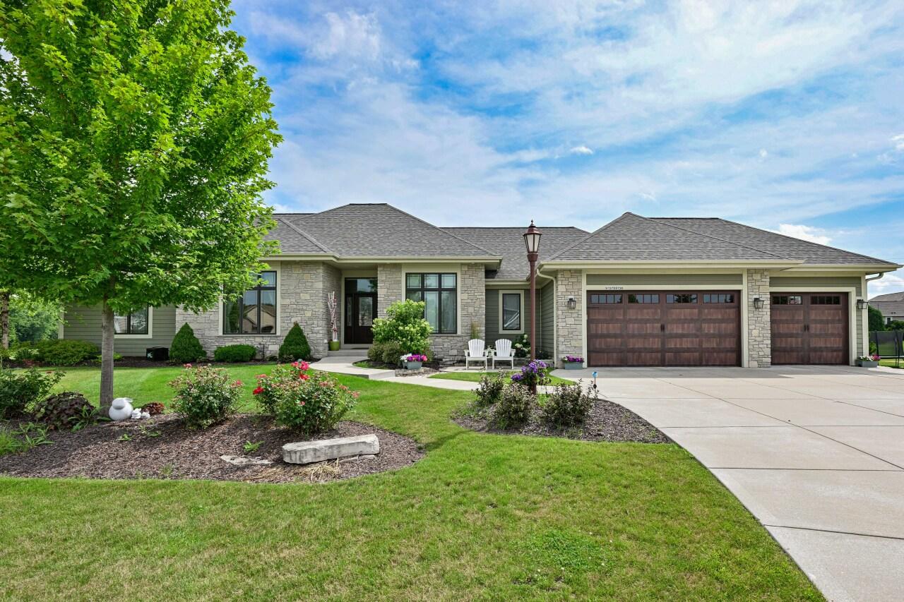 W137S9736 Kramer Ct, Muskego, WI 53150