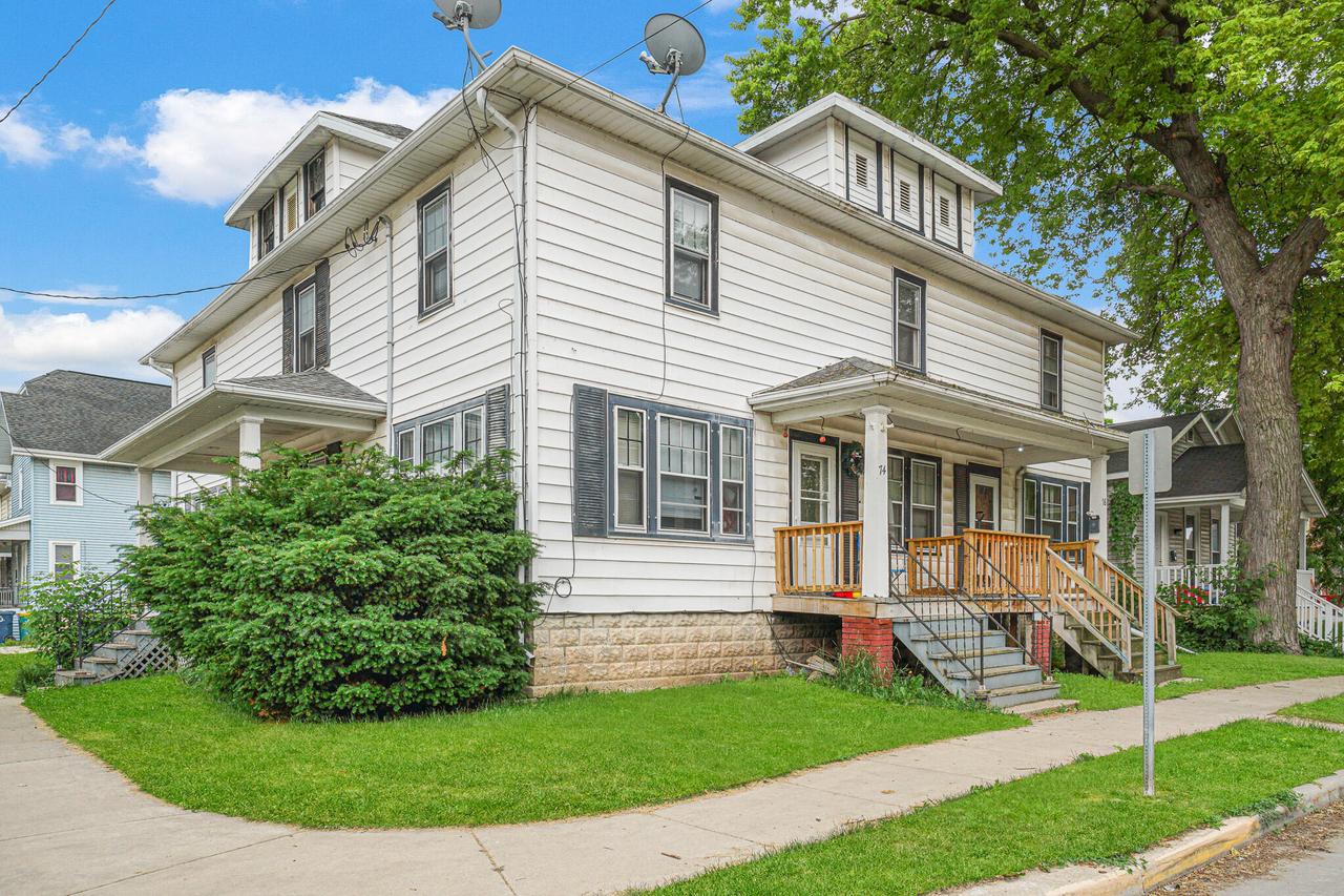 74 W Division St, Fond Du Lac, WI 54935