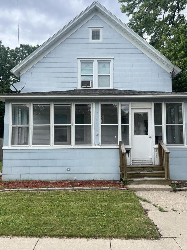 423 S 4th St, Fort Atkinson, WI 53538