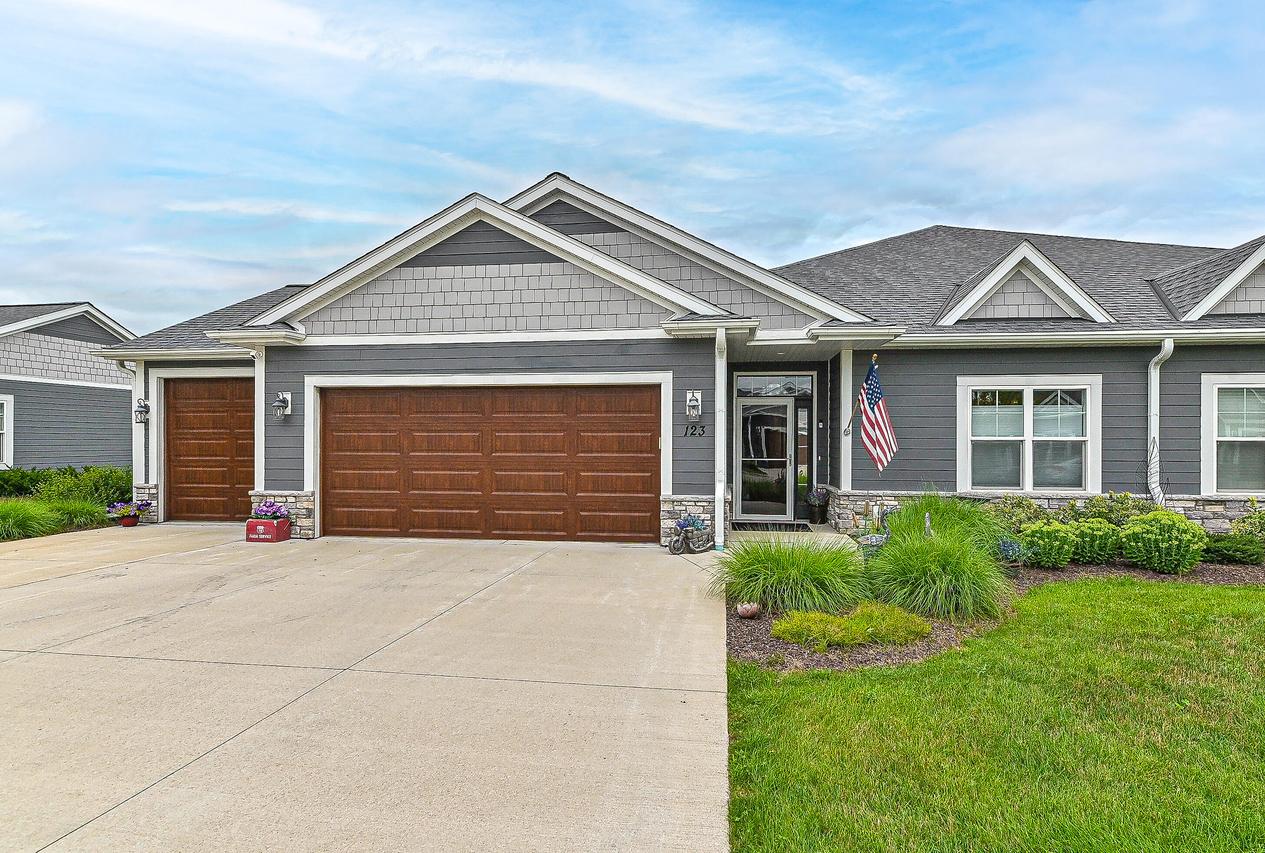 123 Phantom Lake, Mukwonago, WI 53149