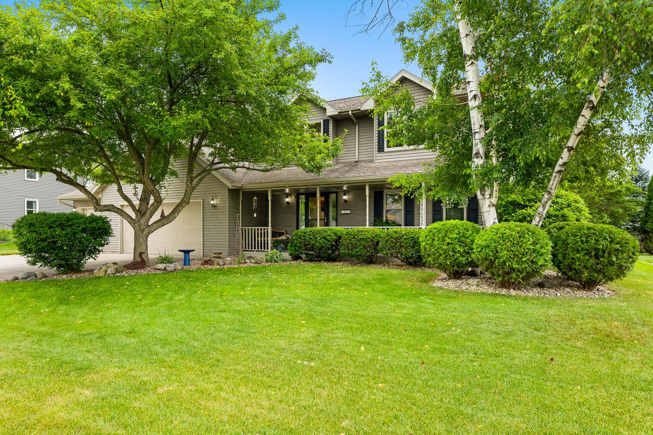 839 Woodview Ave, Sheboygan Falls, WI 53085