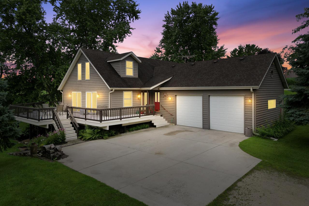 8230 County Hwy., Wayne, WI 53040