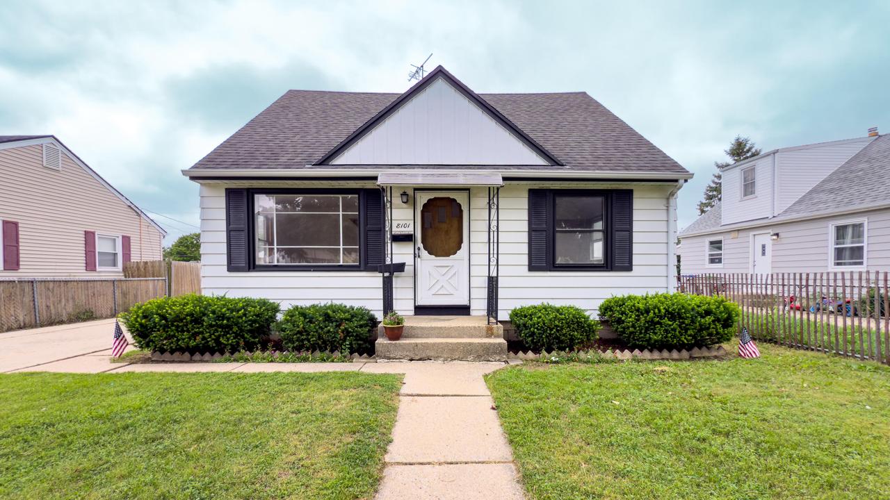 8101 W Kathryn Ave, Milwaukee, WI 53218