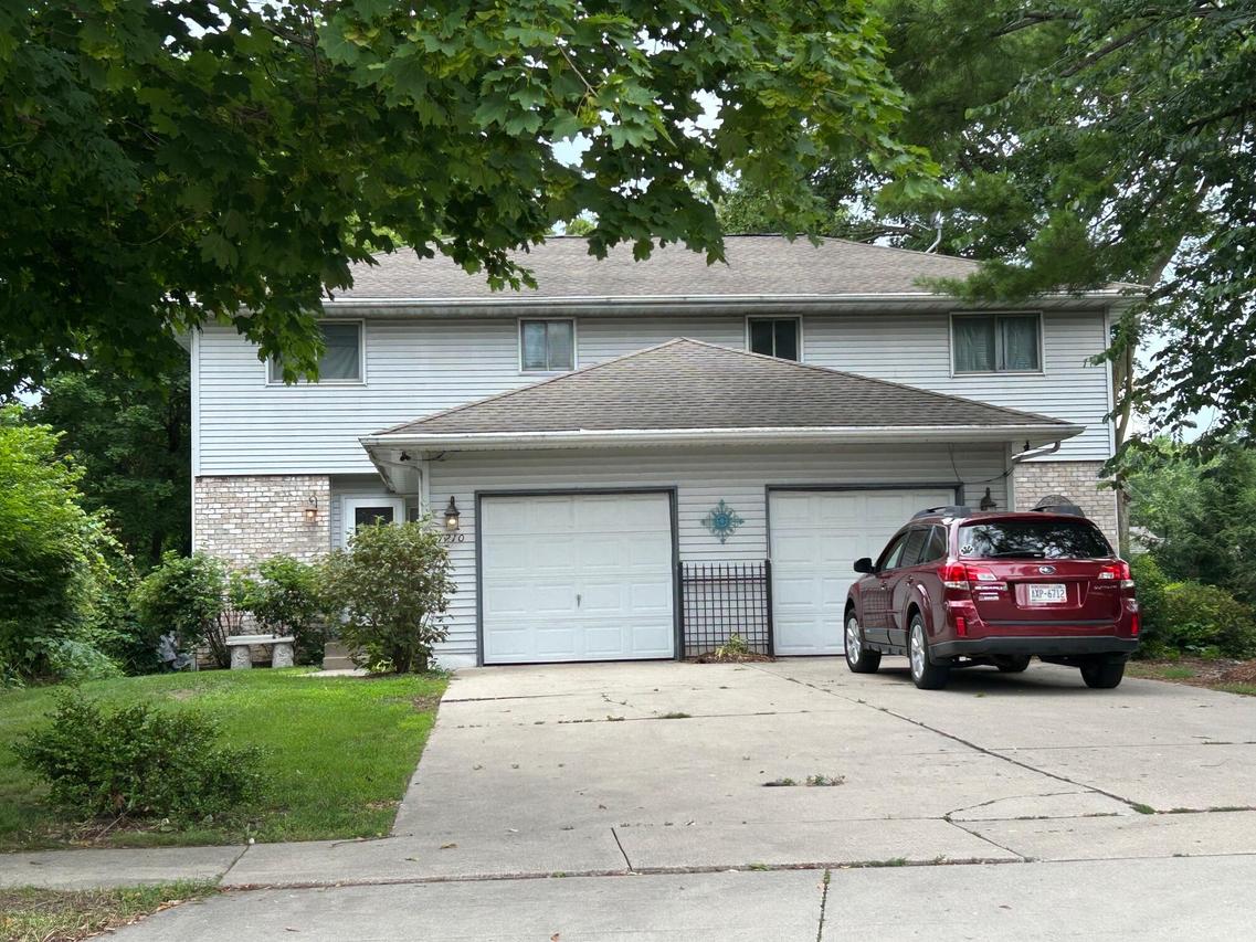 1210 Williams St #1212, Lake Geneva, WI 53147
