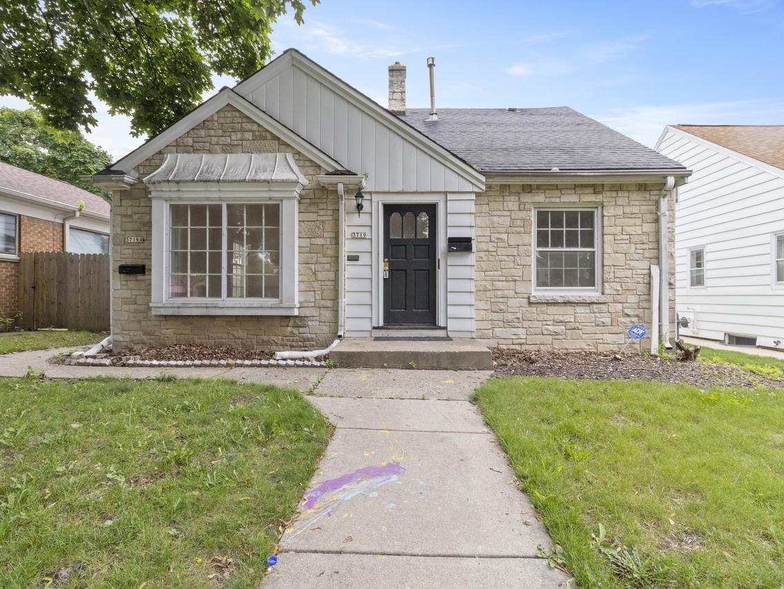 3719 N 50th St #3719A, Milwaukee, WI 53216