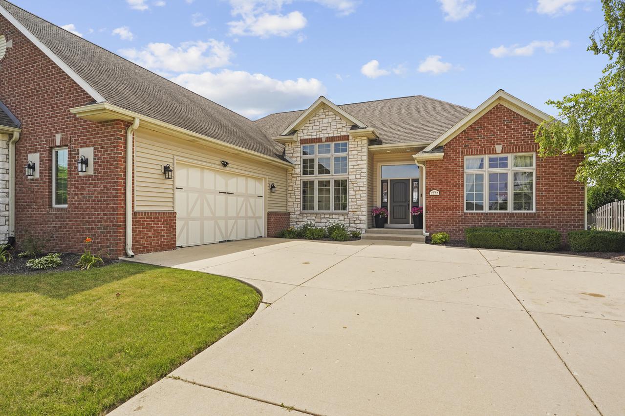 2222 38th Ave, Kenosha, WI 53144