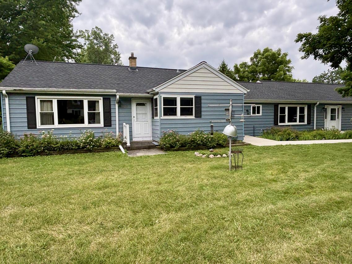 5013 W Westfield Rd, Mequon, WI 53092