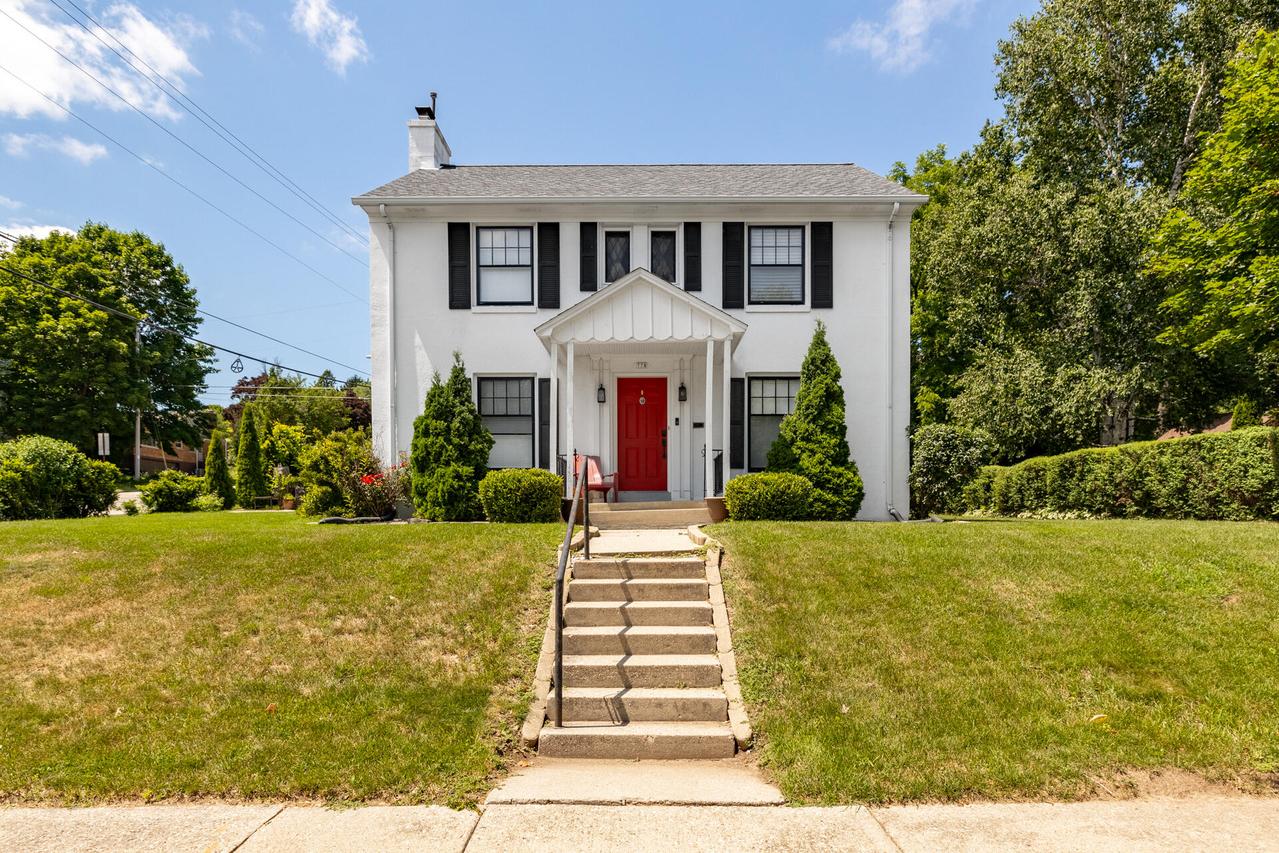 778 S 6th Ave, West Bend, WI 53095