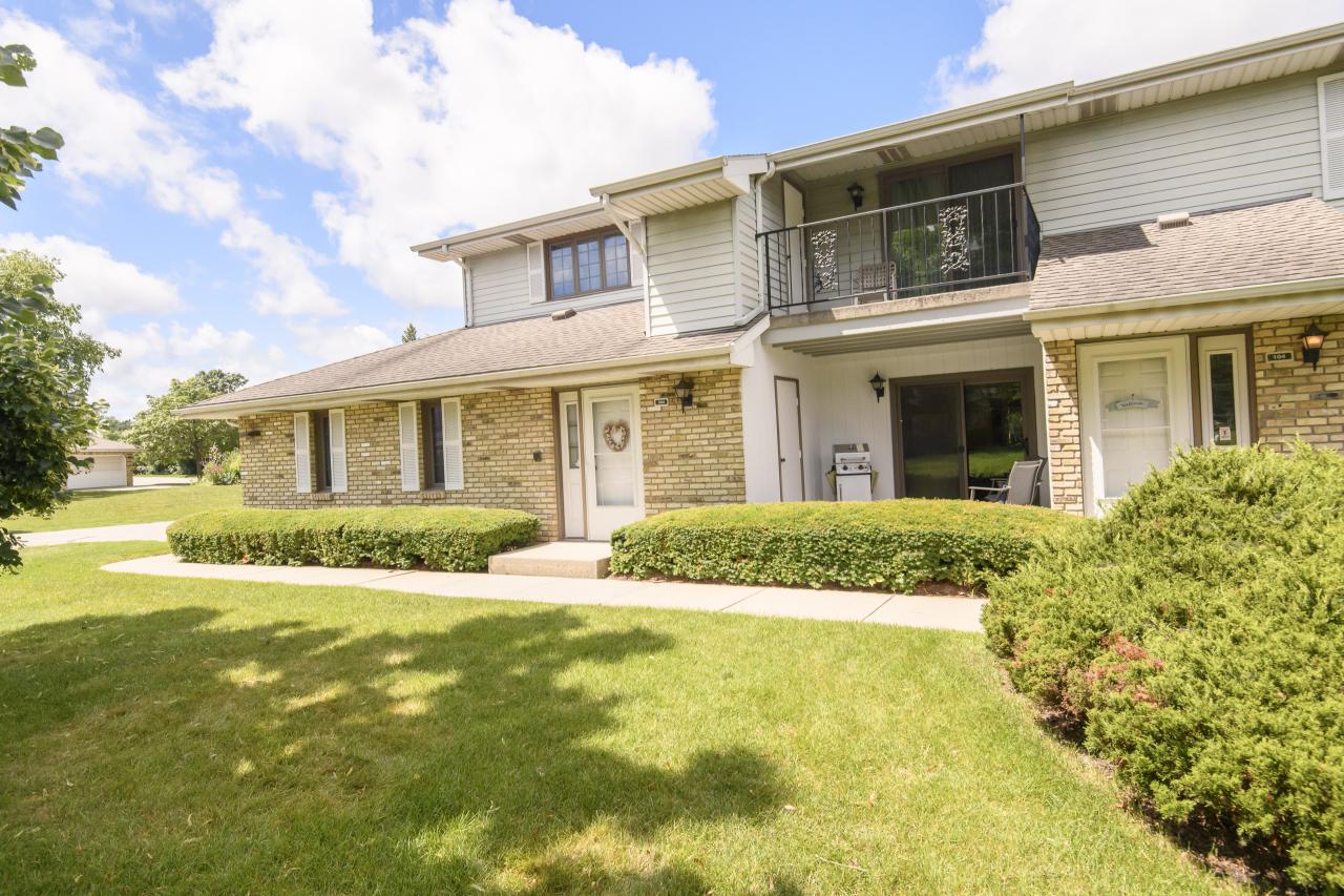 1433 Sun Valley #104, Mount Pleasant, WI 53406
