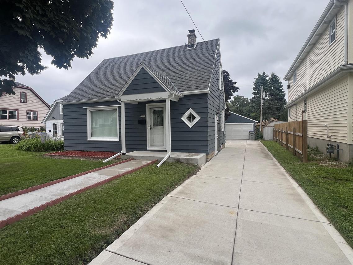 4544 S Quincy Ave, Milwaukee, WI 53207