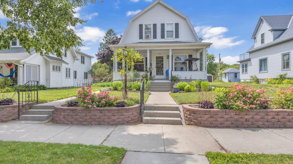 1810 N 3rd St, Sheboygan, WI 53081