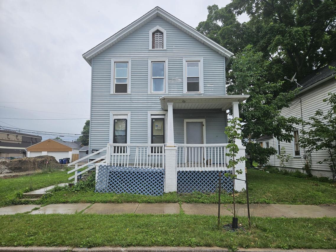 1554 Packard Ave, Racine, WI 53403