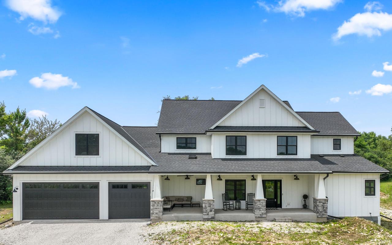 W238S4963 Big Bend, Waukesha, WI 53189