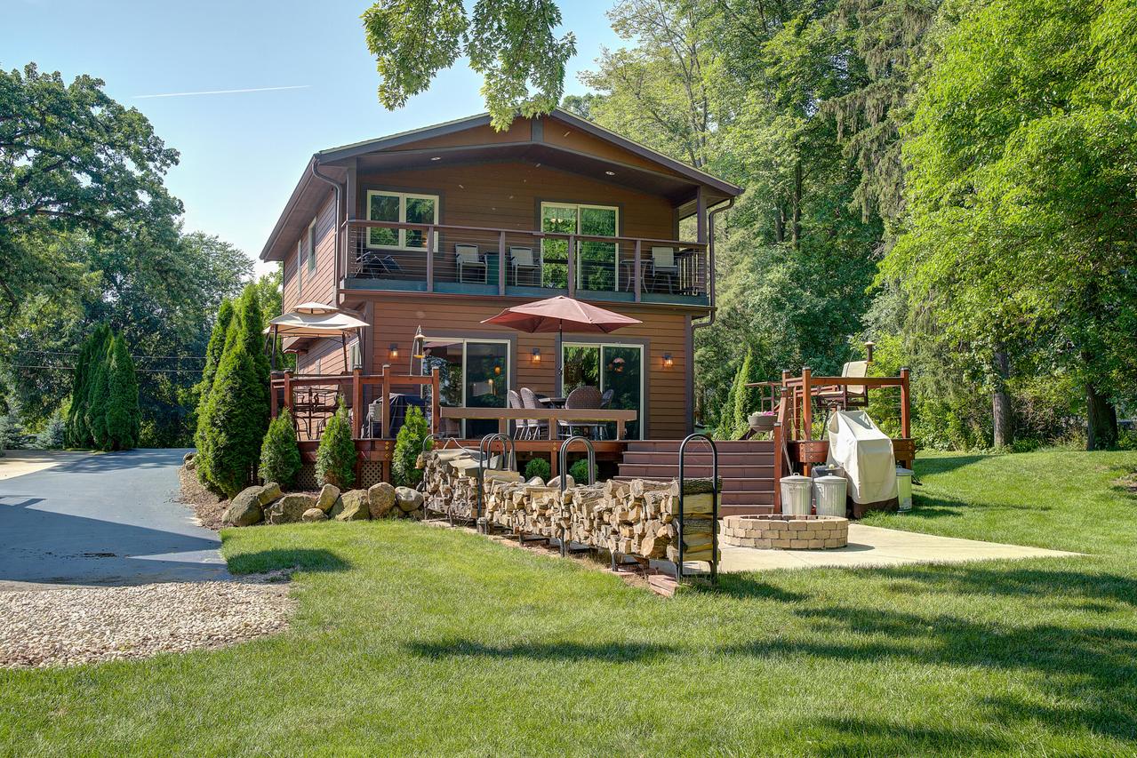 24532 Sandy Point, Norway, WI 53185