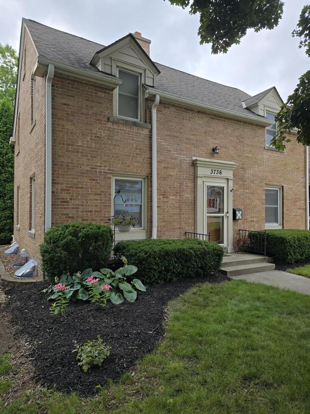 3736 S 56th St, Greenfield, WI 53220