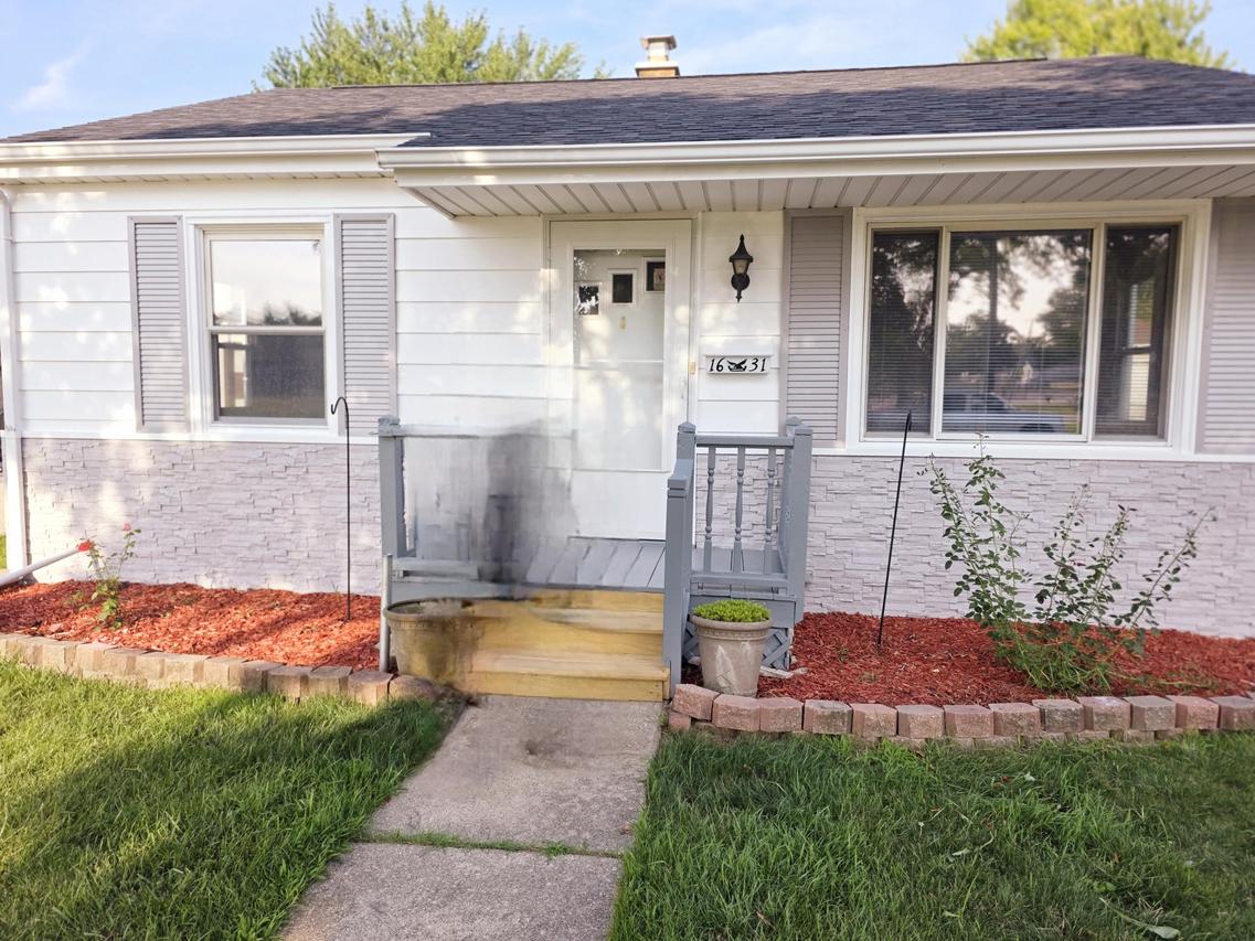 1631 Monroe Ave, Racine, WI 53405
