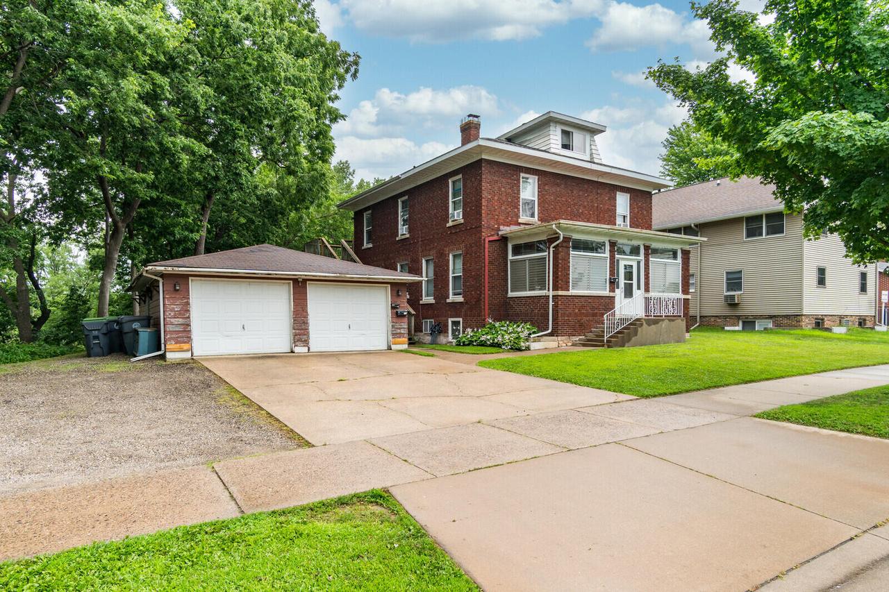 903-907 Zeisler St, La Crosse, WI 54601