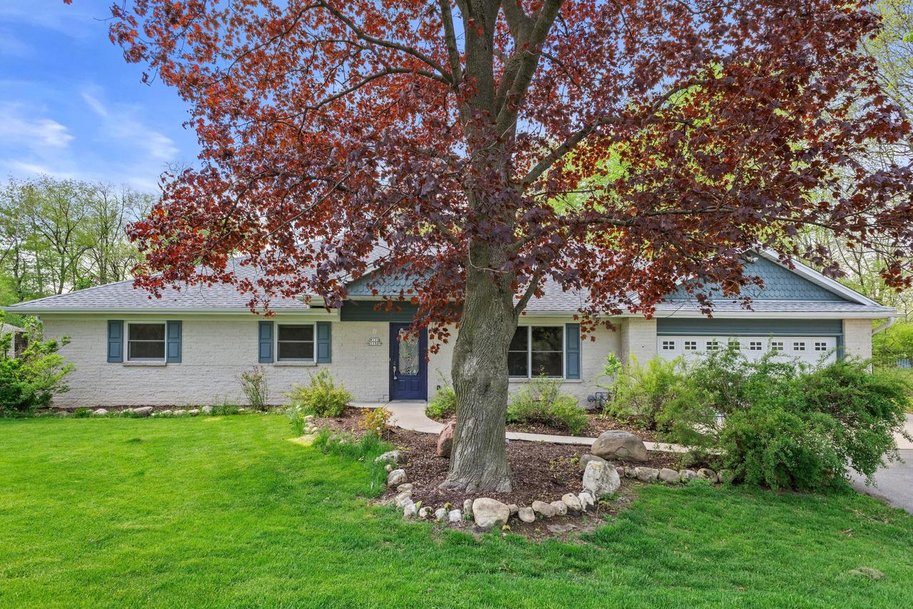 W199N11509 Rosewood Ave, Germantown, WI 53022