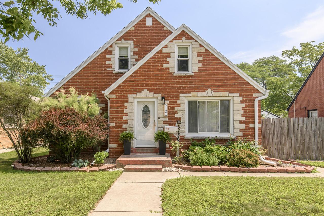 5136 N 65th St, Milwaukee, WI 53218
