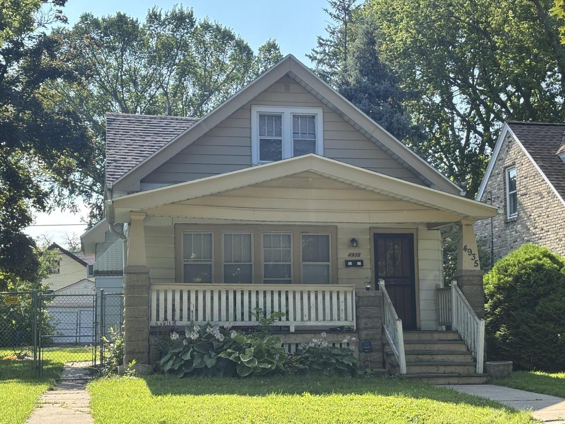 4935 N 36th St, Milwaukee, WI 53209