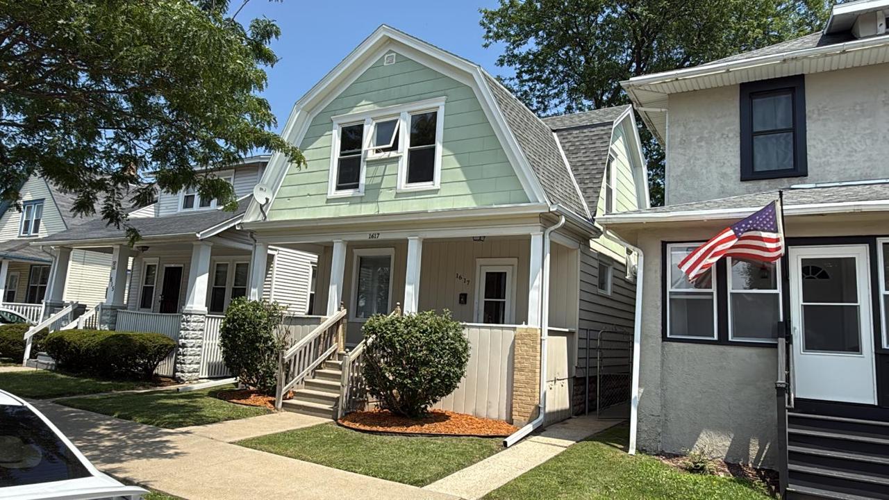 1617 Quincy Ave, Racine, WI 53405