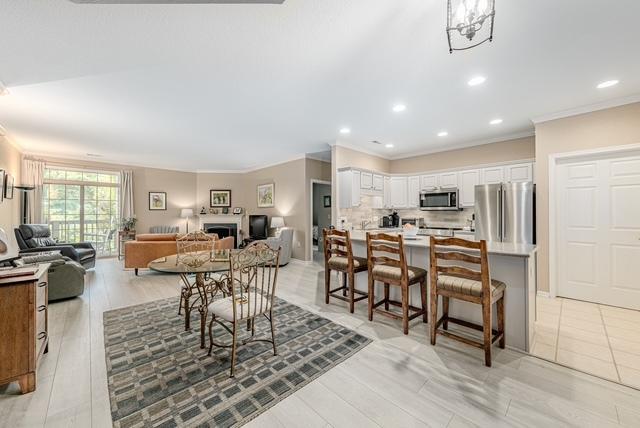 13050 W Bluemound Rd #205, Elm Grove, WI 53122