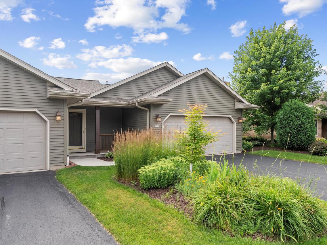 733 Cattail Ct, Plymouth, WI 53073