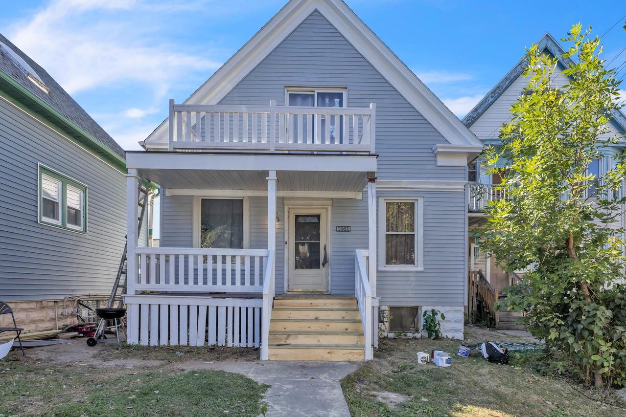 1961 S Congo Ave, Milwaukee, WI 53204
