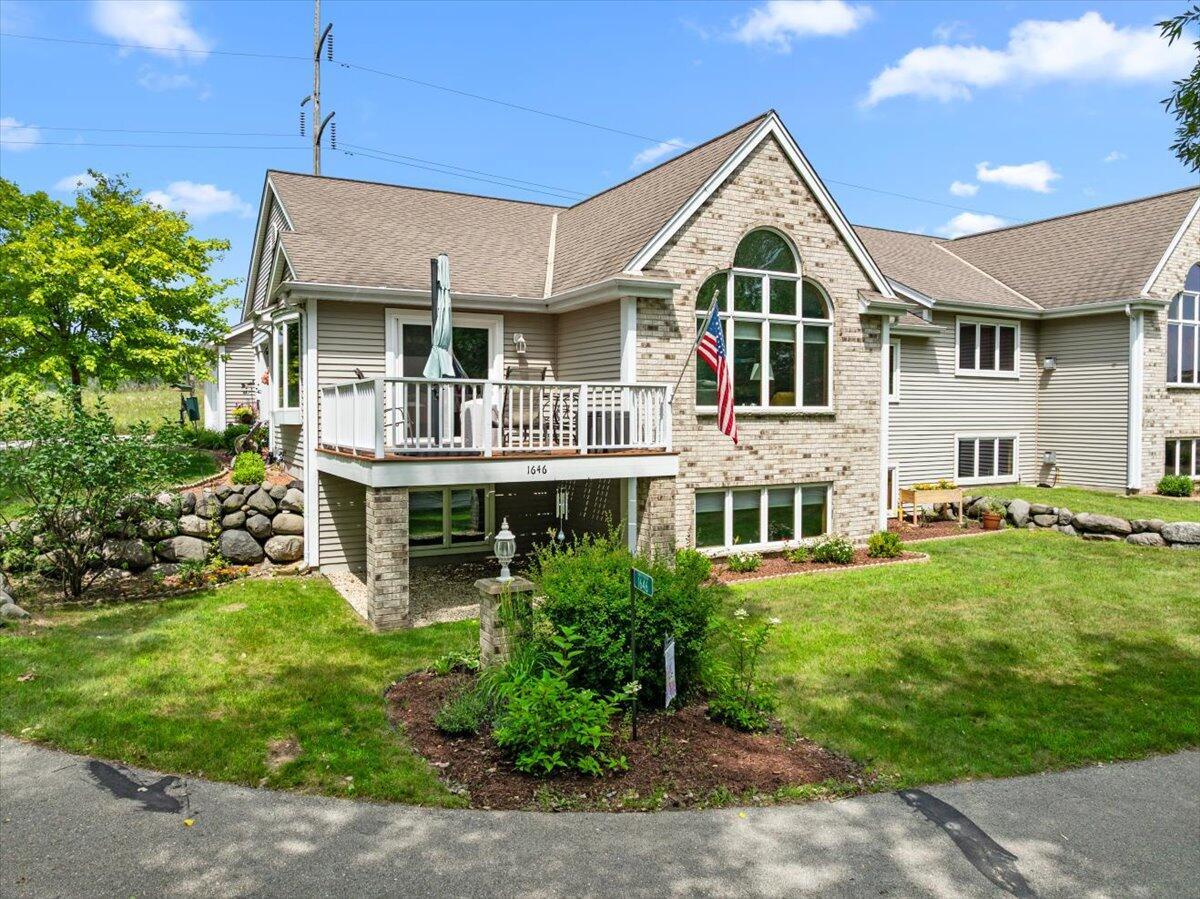 1646 Vivian Ct, Trenton, WI 53090