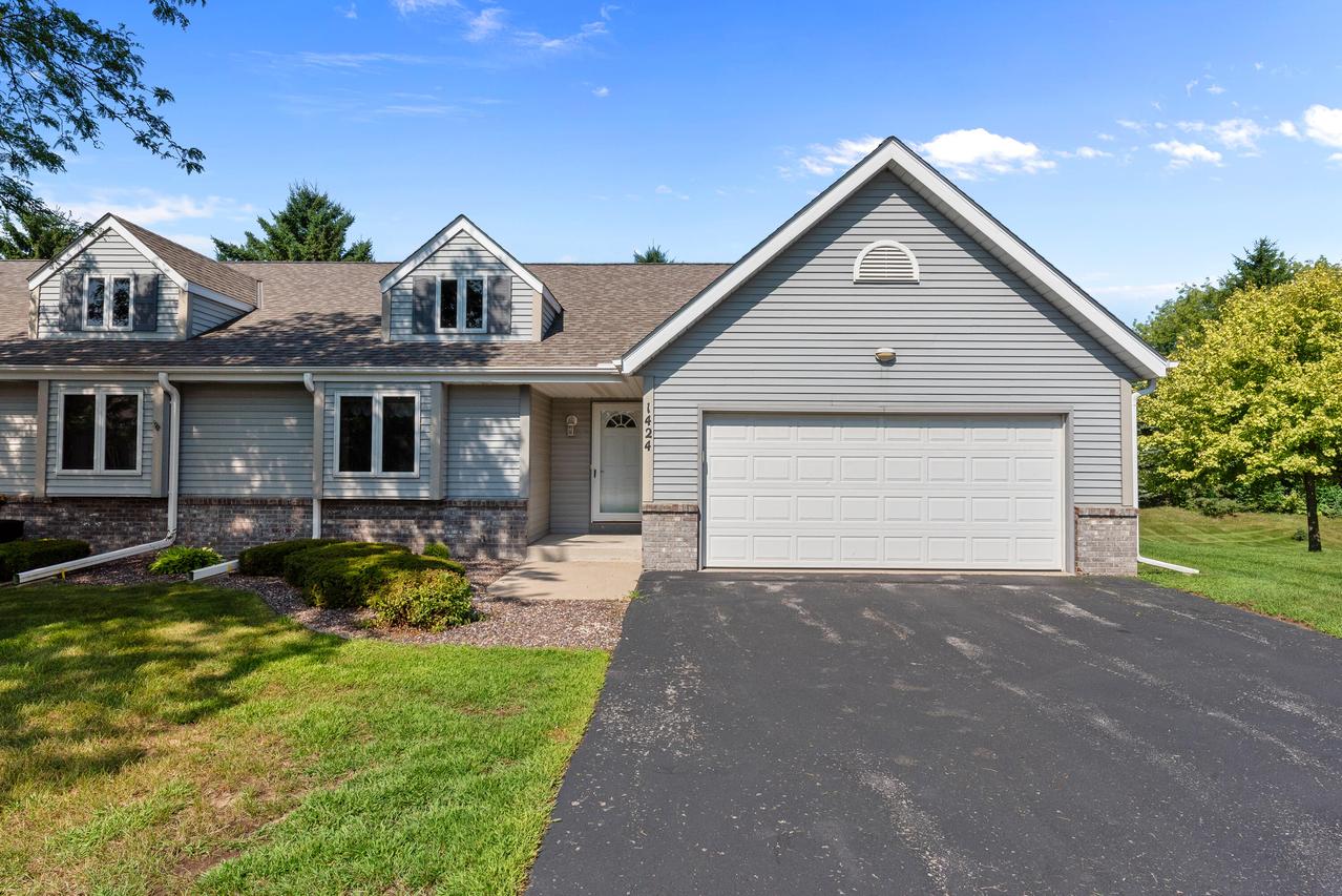 1424 Partridge Ct #2B, West Bend, WI 53095